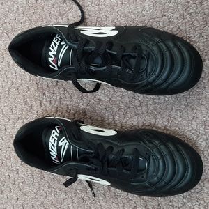 lanzera soccer shoes